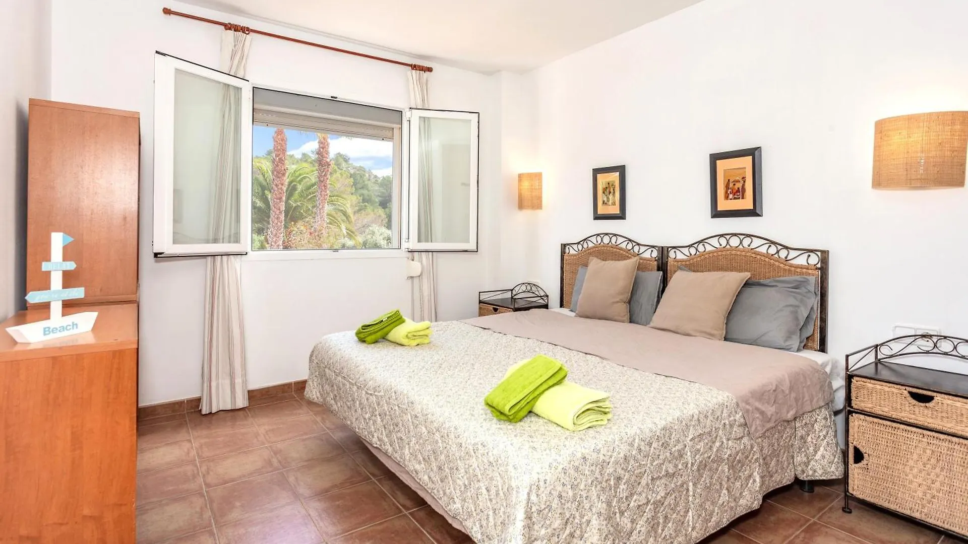 Son Bou By The Sea Apartment Alaior